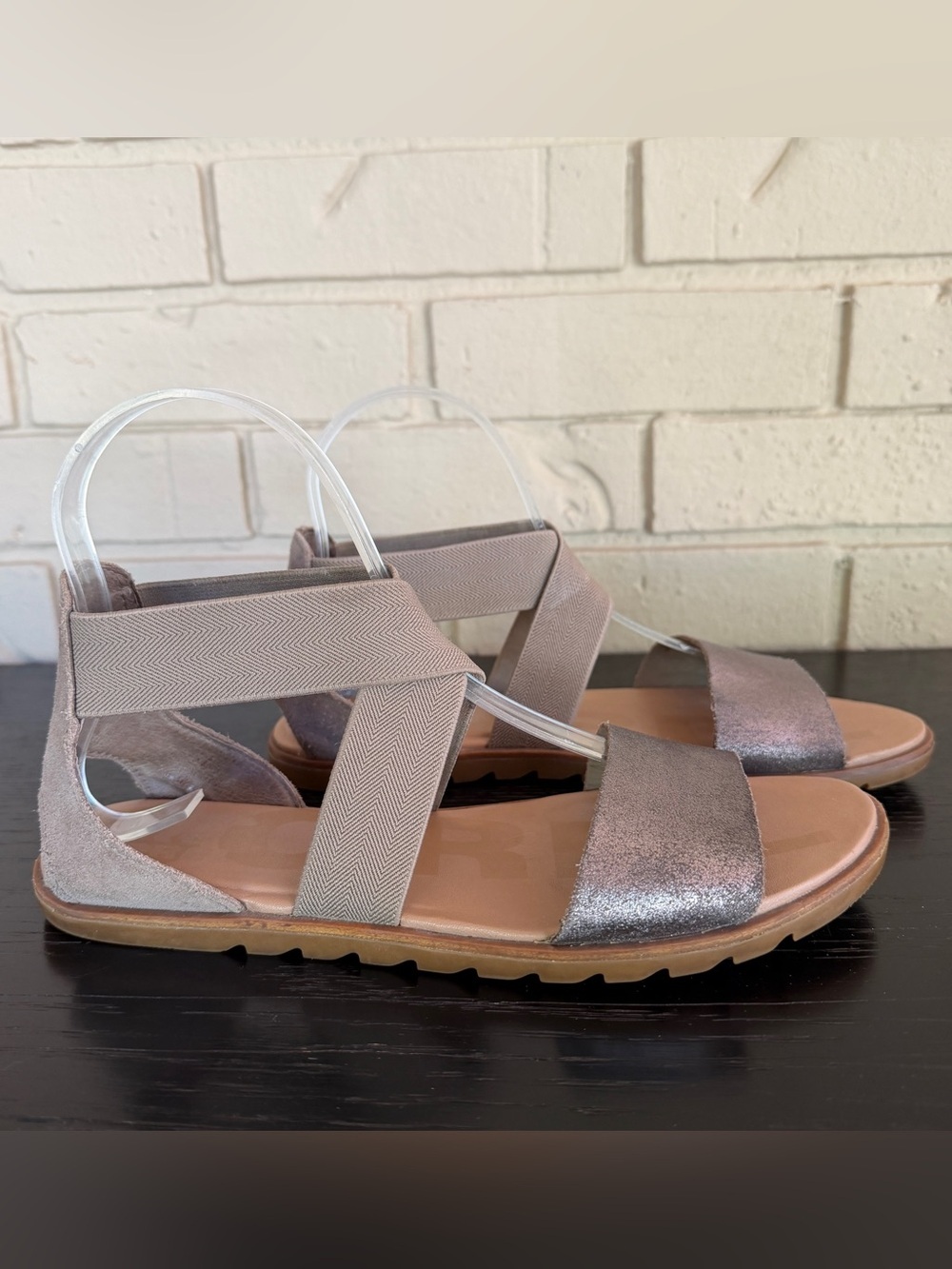 Sorel Ella II Sandal In Ash Brown Strap Metallic Shoes Size 7.5 Beach Outdoor